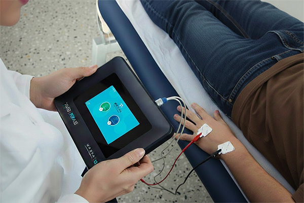 Dispositivo per la Bioimpedenziometria (BIA)